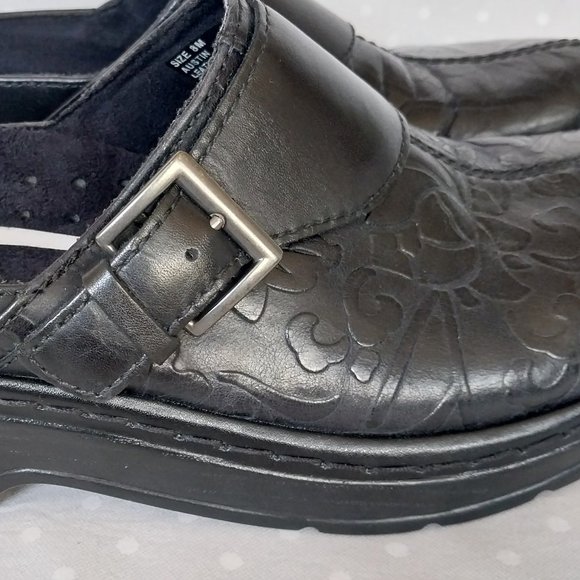 Black Slip-On Women's Shoes - Picture 5 of 10